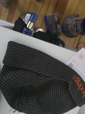 Begood Men's Black & Gray Herringbone Flat Cap